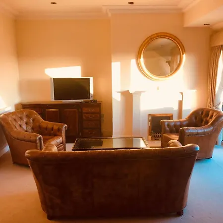 Three Bed Duplex *